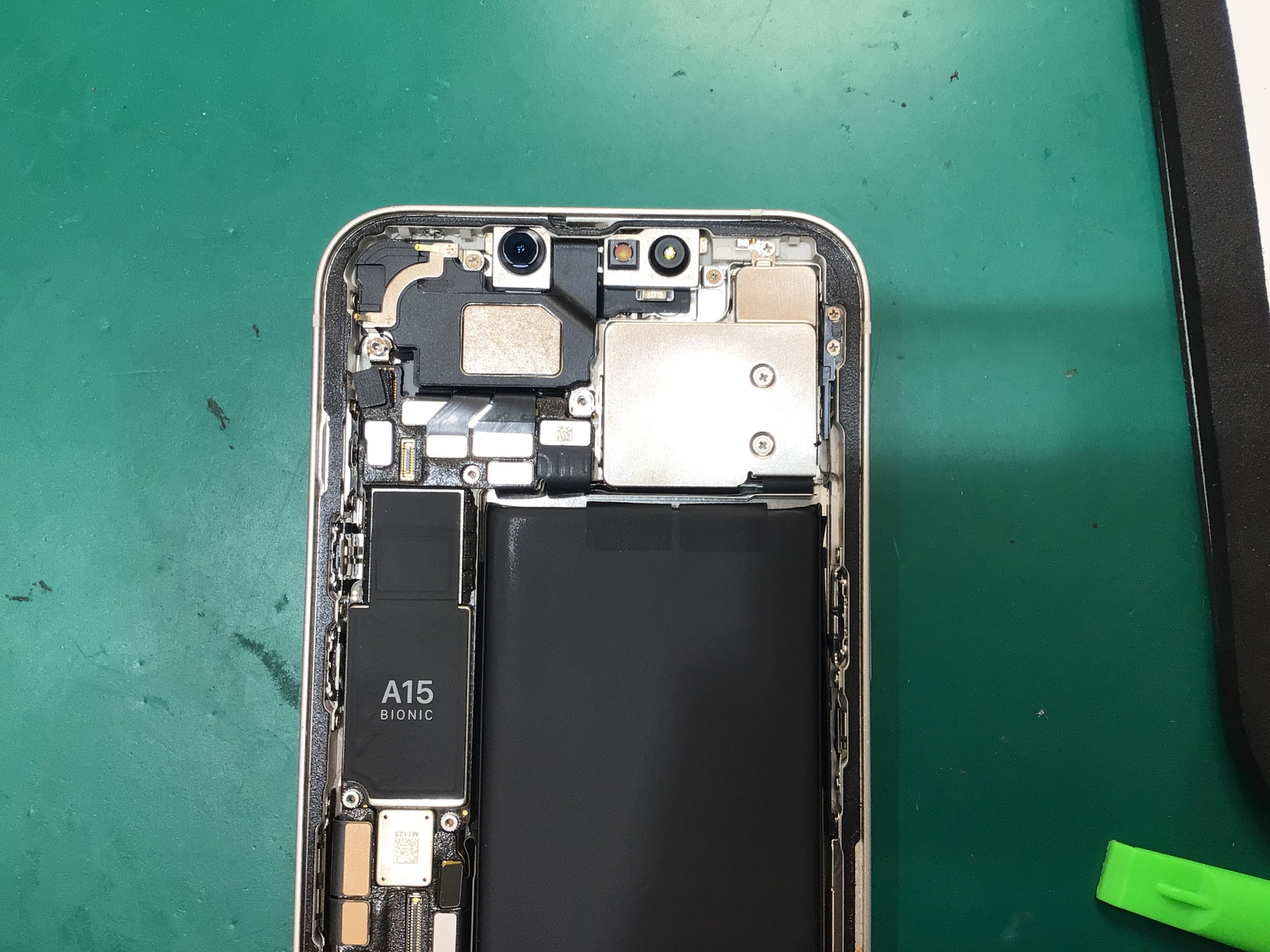 【イーアス高尾】iPhone13のバッテリー交換（データそのまま！）｜電池がすぐ減る症状を最短60分で改善